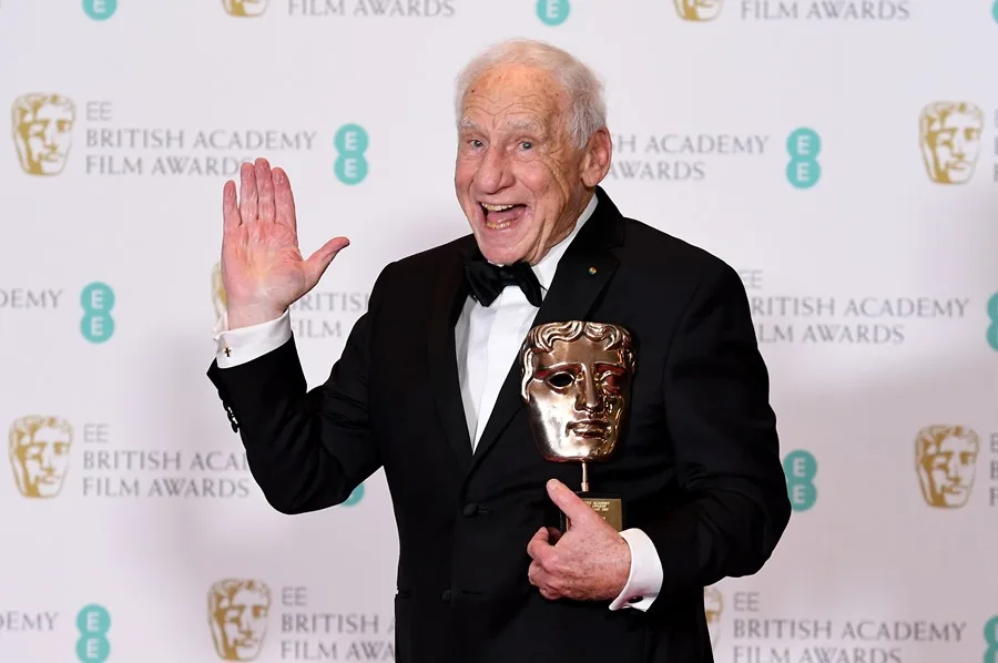 Mel Brooks cumple 100 años: una vida dedicada a demostrar que la risa también es resistencia