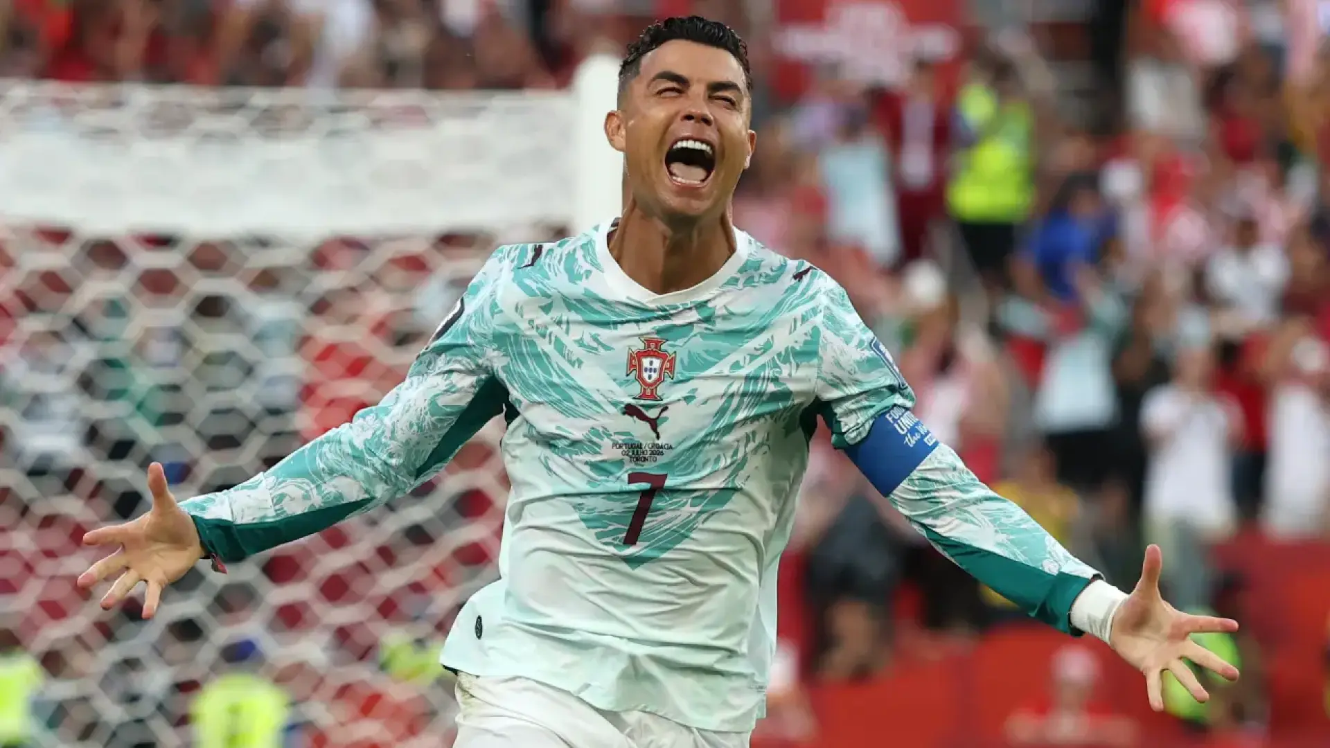 El bonito gesto de Cristiano Ronaldo con un niño rescatado tras los terremotos de Venezuela: «Te voy a invitar a un partido»