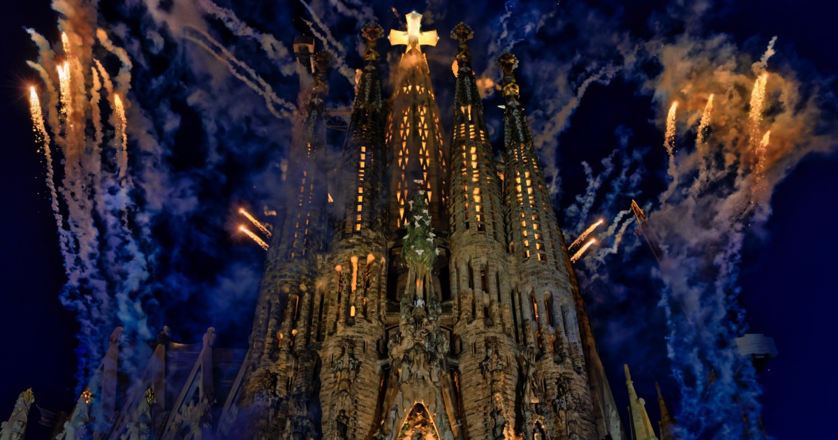 Imágenes inéditas: la bendición de León XIV de la Sagrada Familia vista por sus fotógrafos oficiales