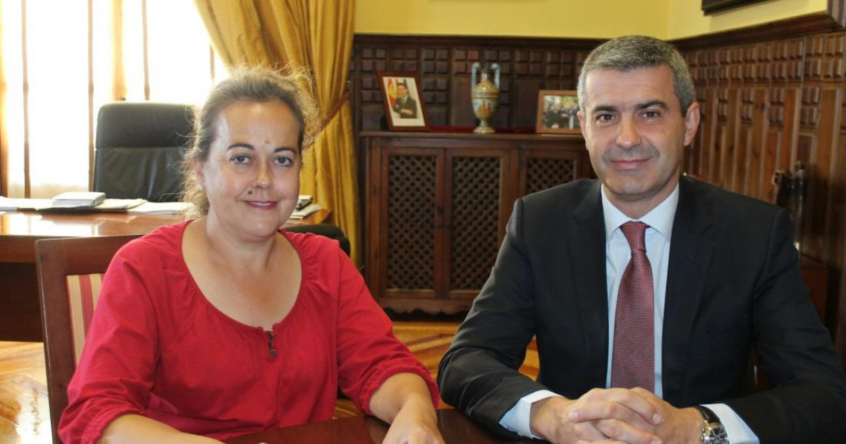 La alcaldesa socialista condenada por prevaricación que el PP quiere fuera “de inmediato”