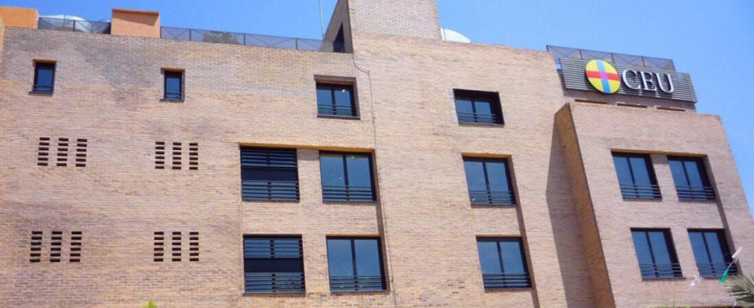 Una investigación de la Universidad CEU UCH muestra que el profesorado respalda el uso educativo puntual de los móviles
